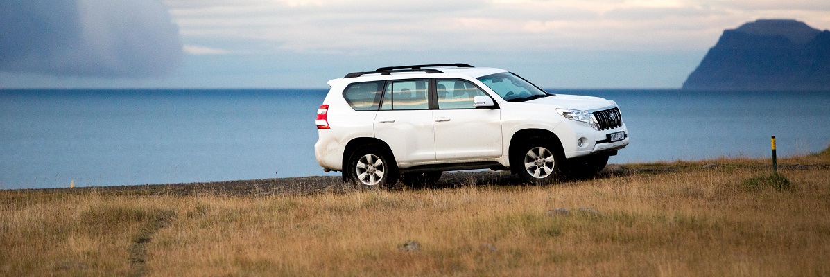 How to Drive the Golden Circle